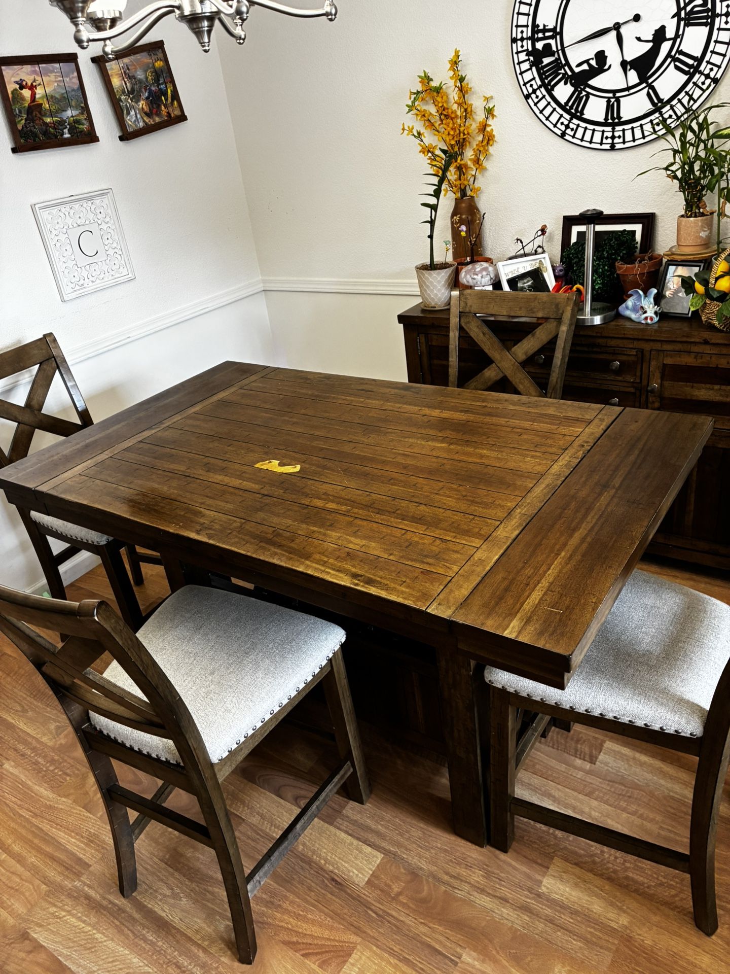 Ashley’s 4 Chair Dinning Room Table