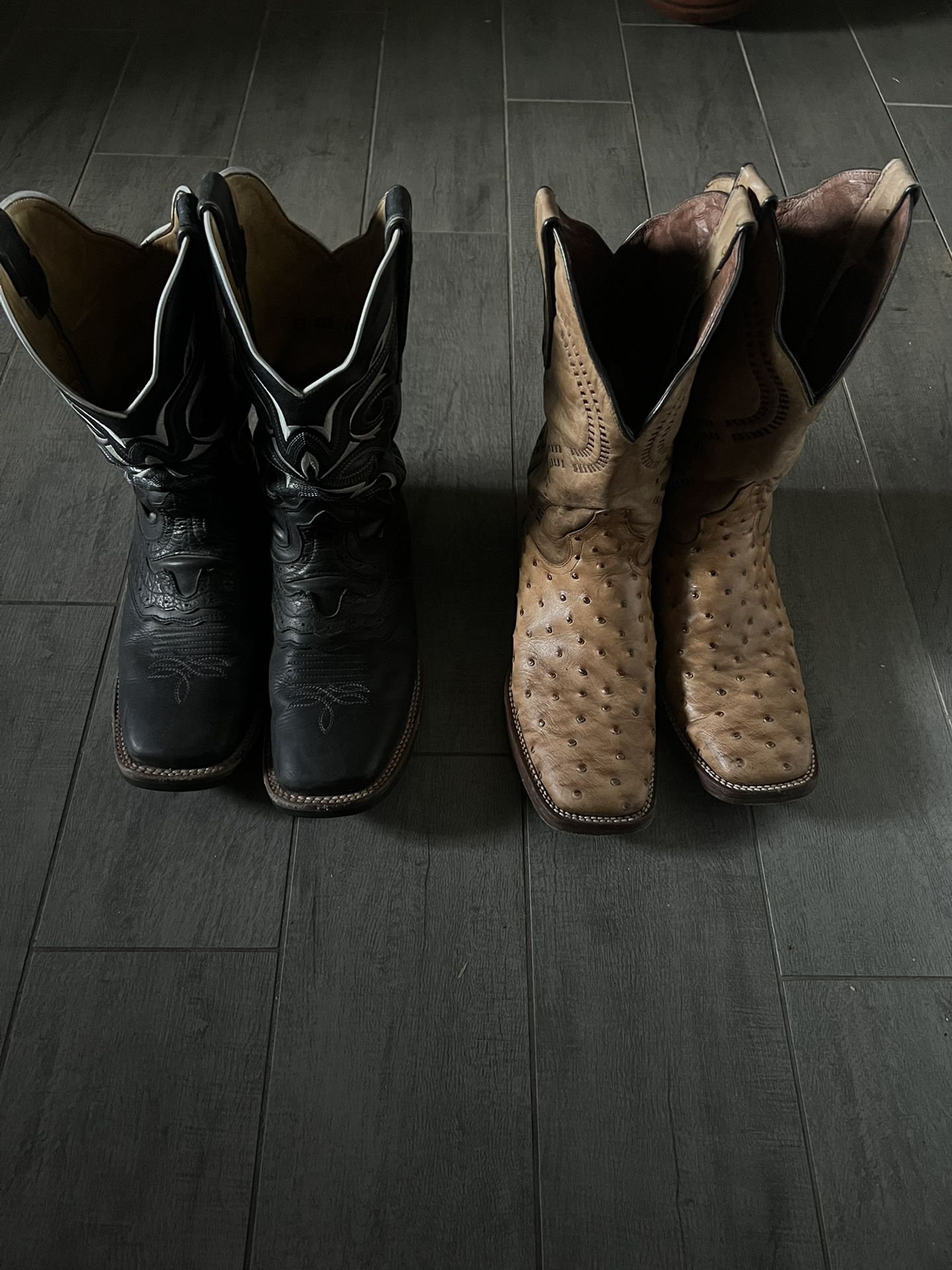 2 pairs of Boots 