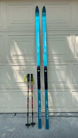 Nordic x-country skis