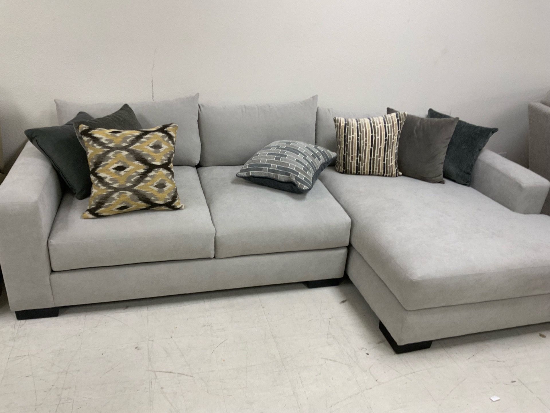 Apartment Perfect Lounge Space - BrAnD NeW - SAME DAY DELIVERY 🚚