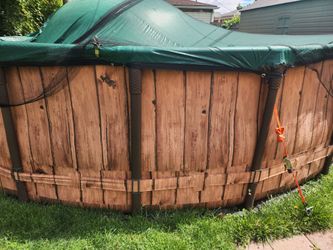 22 x 52 Coleman pool. Line and poles only