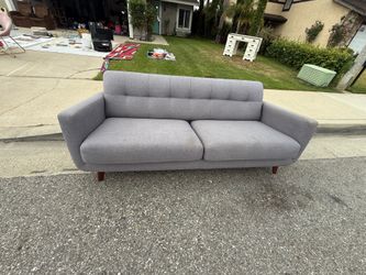 Free Couch!