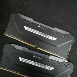 2x8GB DDR4 Corsair Vengeance Ram 3200mhz