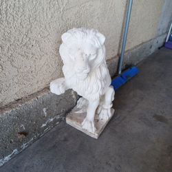 Heavy Cement Lion Statue 