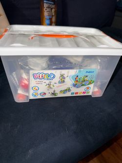 Pakoo Build & Play 109-Piece Construction Toy Set