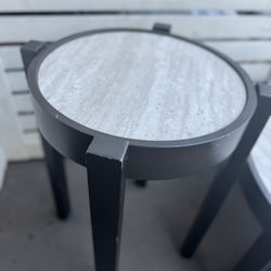 🪑 Modern 3-Piece Round Accent & Coffee Table Set – Excellent Condition!