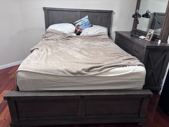 Queen Bedroom Set – Bed, Dresser w/ Mirror, Chest & Nightstand