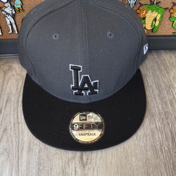 New Era SnapBack Dodgers Hat$35