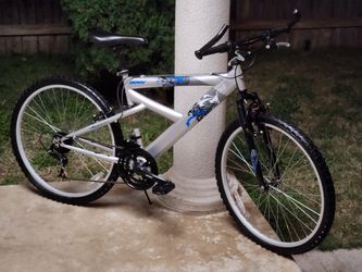 26"×18" Almost New Front Suspension Mountain Bike 