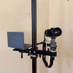Studio camera stand with heavy duty pan and tilt head with accessory tray