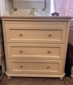 3 Drawer Dresser