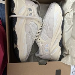 Yeezy Boost 700