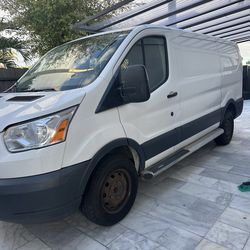 2018 Ford Econoline