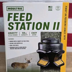 Hunting Feed Station Gravity Feeder - New 