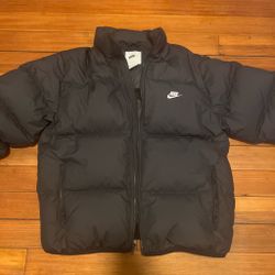 Nike puffer jacket black M