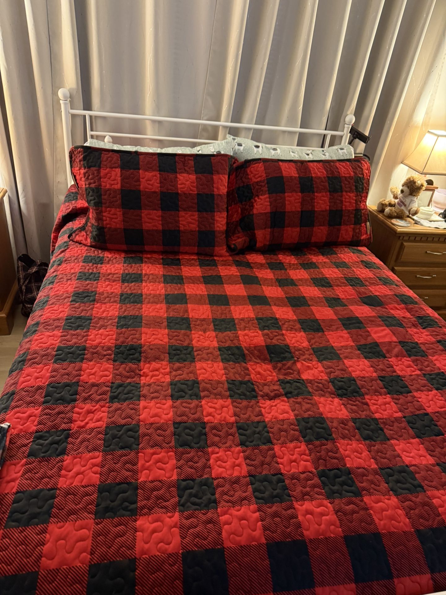 Queen Size Christmas/Winter Bedding