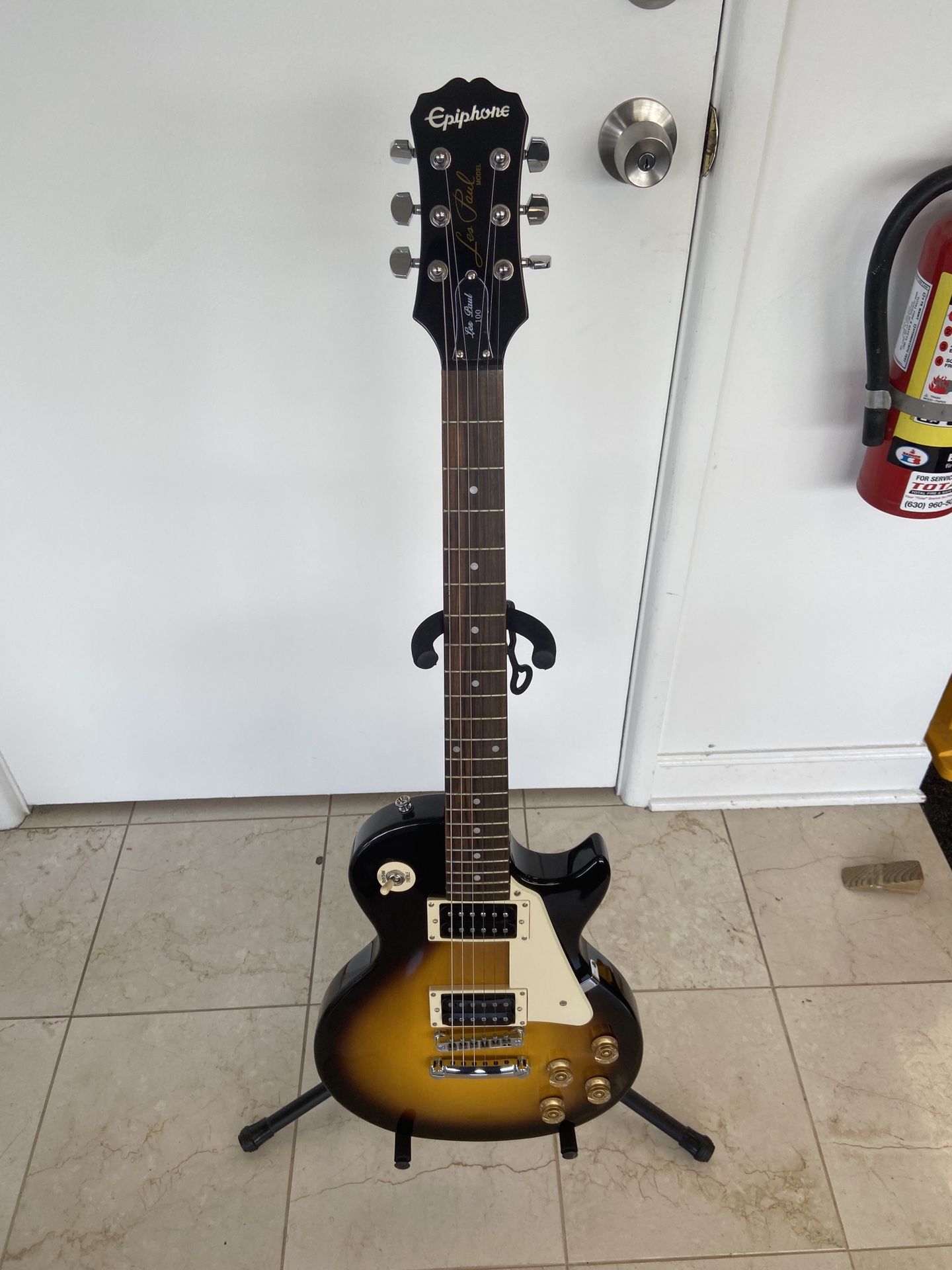 Epipone Les Paul 100 Electric Guitar