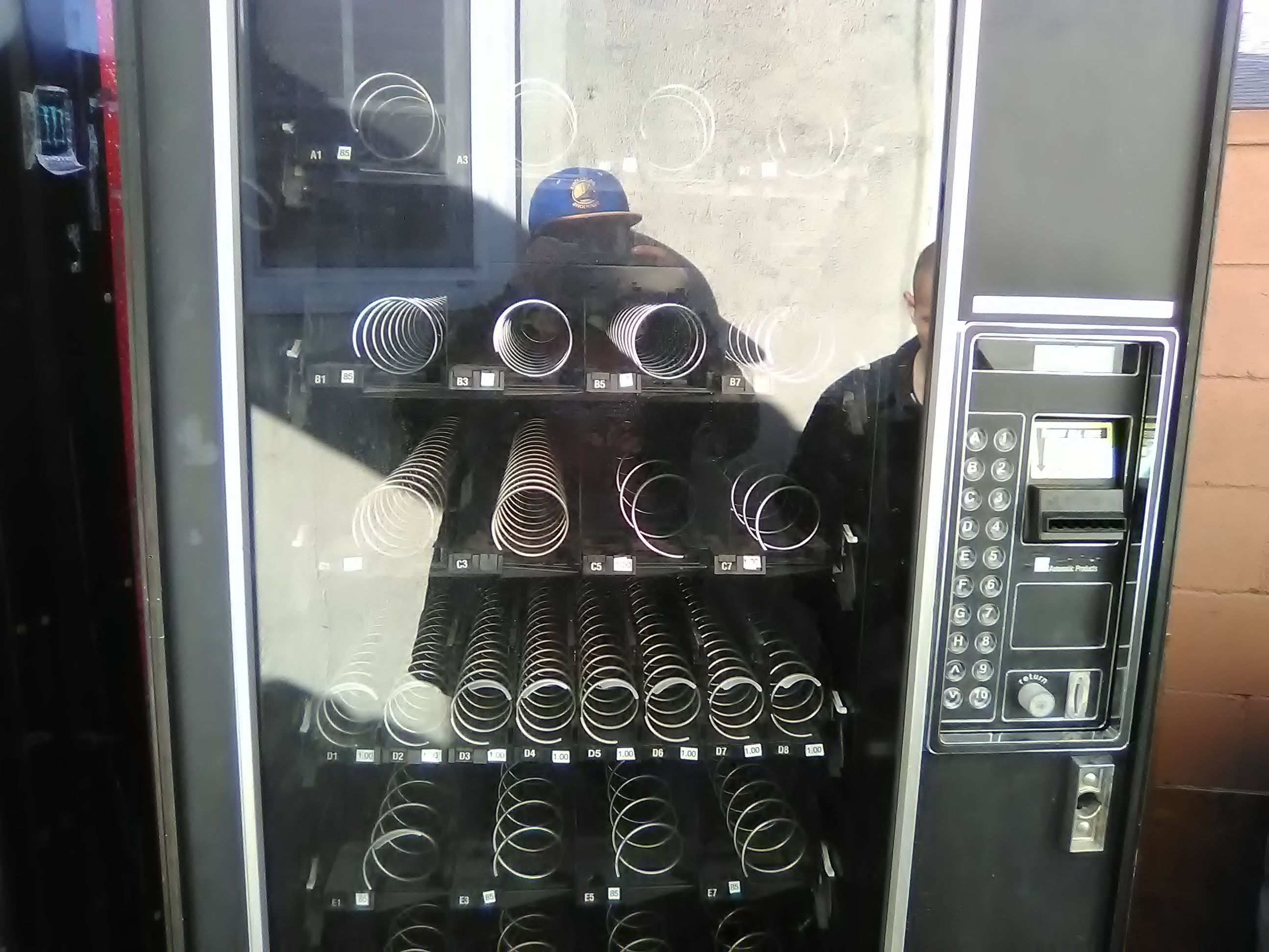 Cady vender machine