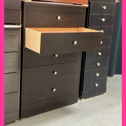 Dresser / Five drawers dresser