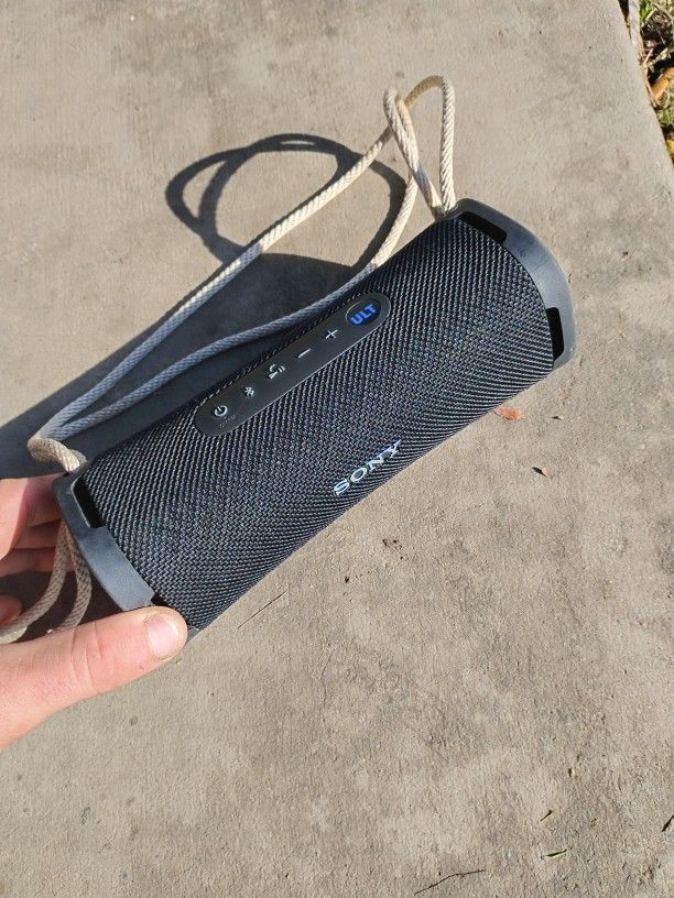 Sony ULT Power Sound Field 1