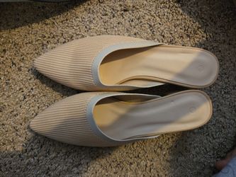 New slipper soft material size 7.5
