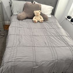 Double Bed 