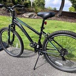 Schwinn 26-in. Sidewinder Unisex Mountain Bike (black/green)