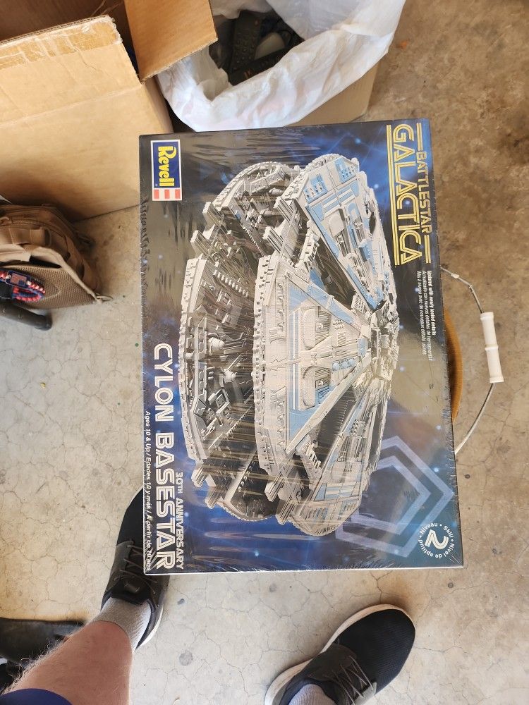 Battlestar Galactica Cyclon Basestar