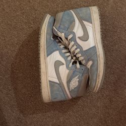 Air Jordan 1 Retro High OG 'Hyper Royal'