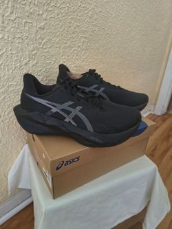 Asics Nova Blast Sneakers