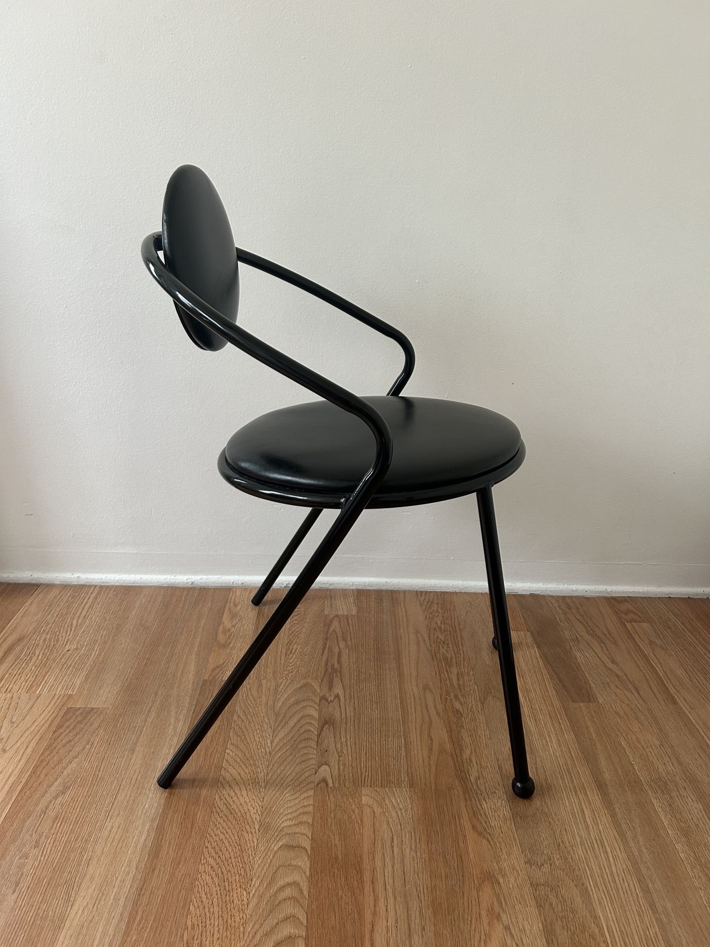 【L】postmodern chair Postmodern Metal Frame Chair