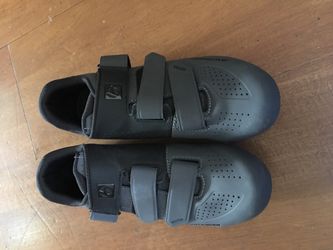 Cycling shoes bontrager