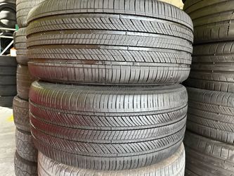 For sale two tires 255/35/21 Hankook Ion Evo Electric tune oem tesla in new shape 80-95% Left