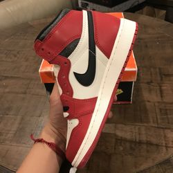 Air Jordan 1 High Lost & Found Size 5.5y/7W