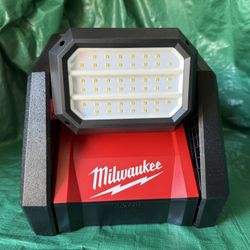 M18 Rover Light And M18 Power Tower Light 