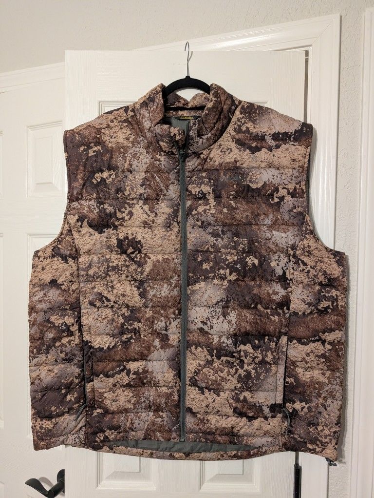 Cabela's Insulated Puffer Camo Vest - XXL