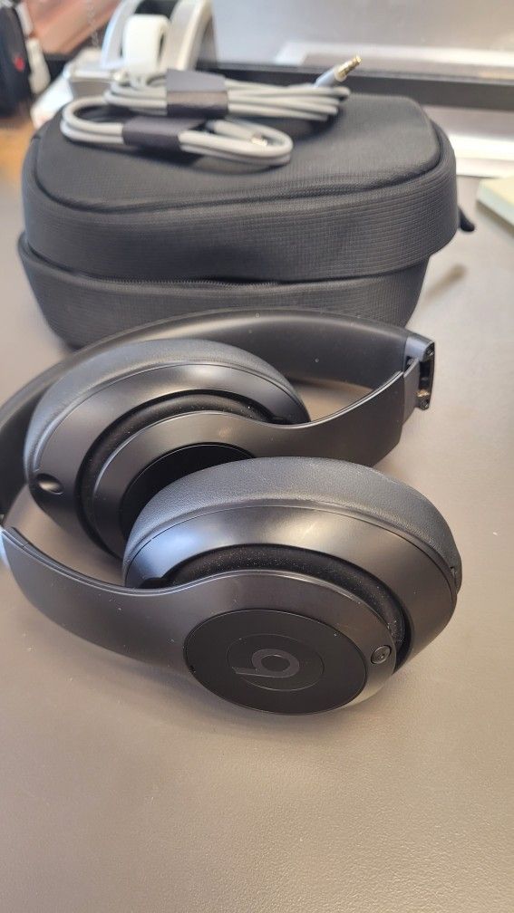 Beats Studio Pro Headphones