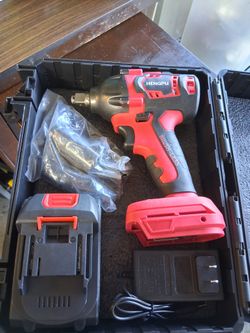 New 1/2 In Impact With Battery And Charger