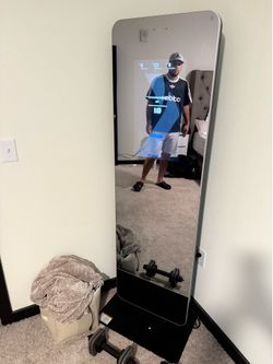 Interactive Smart Workout Mirror – Home Gym – Excellent Condition