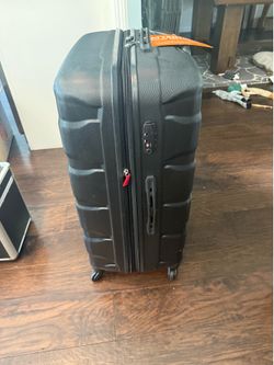 Samsonite 28” Spinner