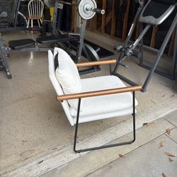 Accent Chair 