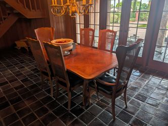 Dining Room table with  6 chairs set