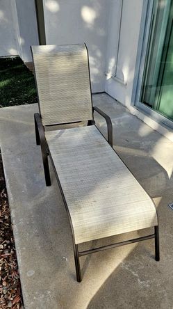 Hampton Bay outdoor patio chaise lounger