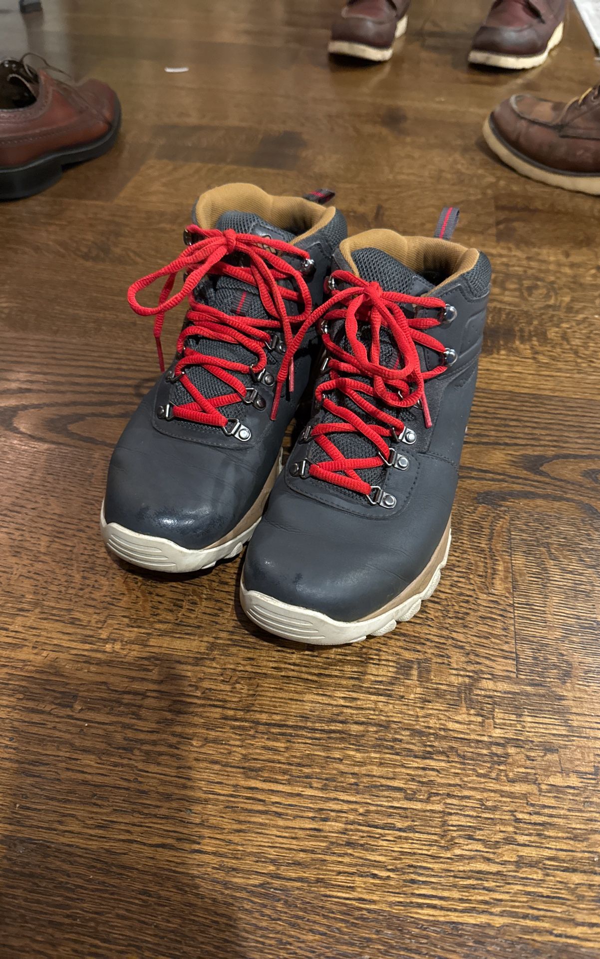 Columbia Leather hiking Boots size 9 EU Size 42