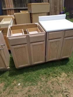 Gabinetes son 10pcs mas los counters y sink