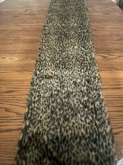 Furry Leopard Runner