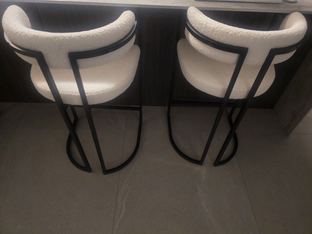 4 Bar Stools - Moving Sale