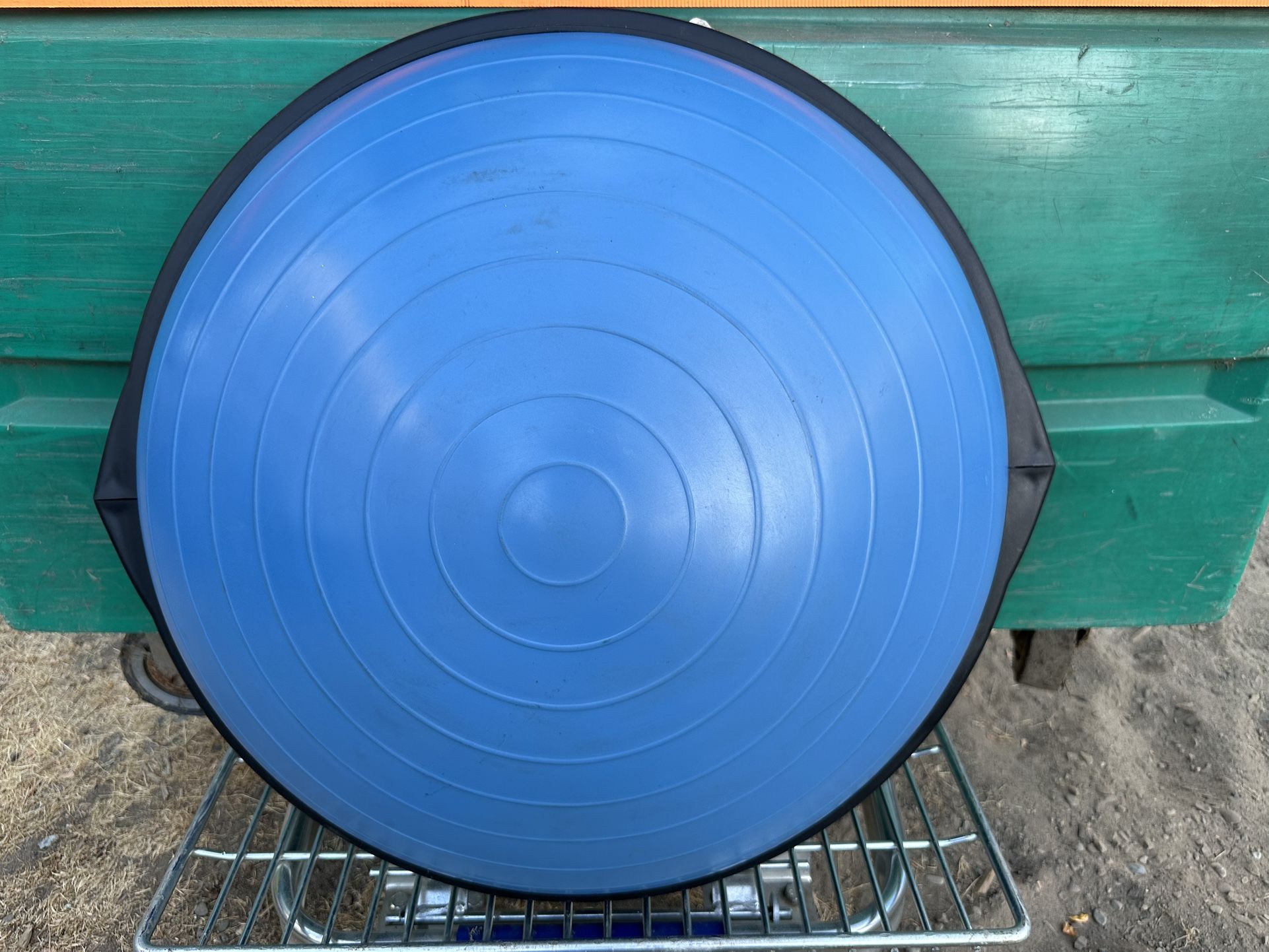 Bosu ball