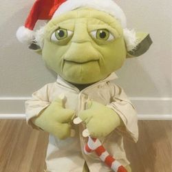 Celebrate the holiday season with this adorable Star Wars Yoda plush greeter! Wi
