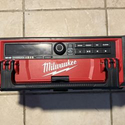 Milwaukee M18 Packout Radio